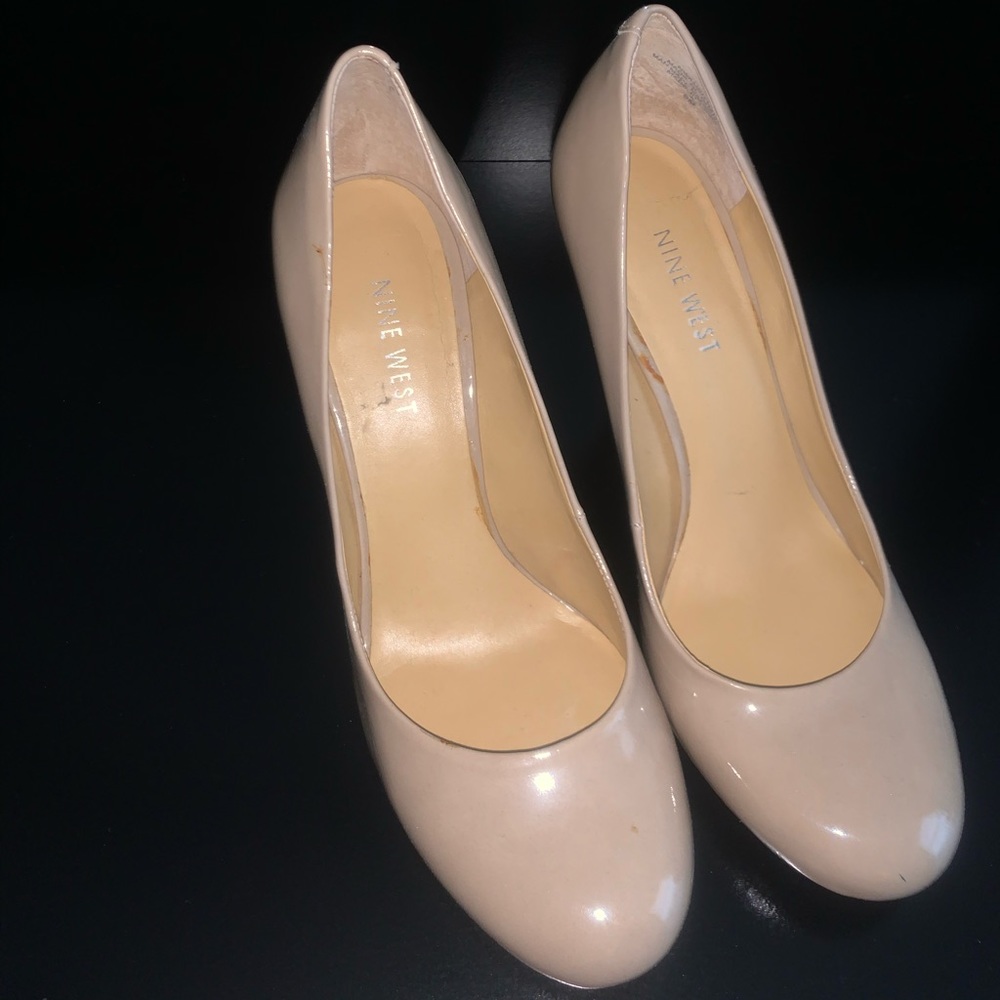 Nine West Nude Pumps